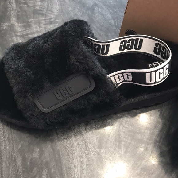 BNWOT UGGS K DISCO SLIDE - Picture 2 of 7